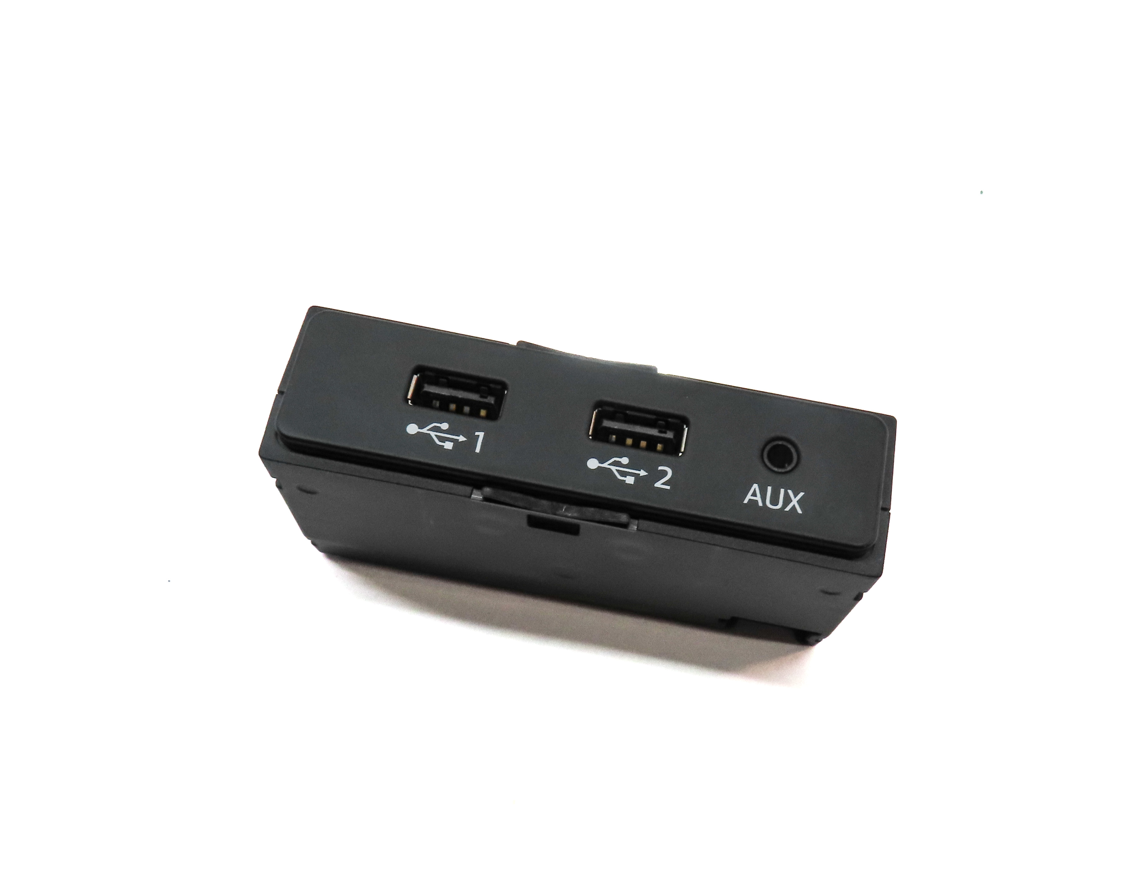 2017 AUDI Q7 (4M) AUXILIARY AUX IN DUAL USB JACK PANEL — exact item pictured